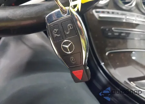 2016 Mercedes-Benz Glc 300 4Matic from USA, damaged, VIN WDC0G4KB6GF098521